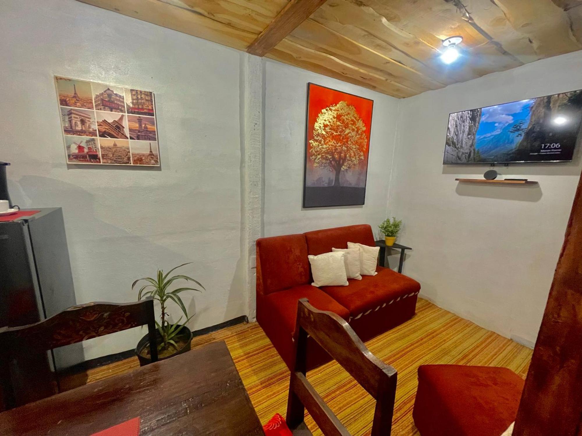 Poas Volcano Rooms Fraijanes エクステリア 写真
